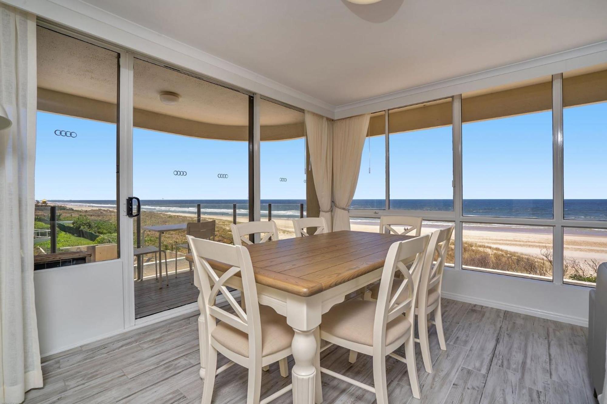 Dorchester On The Beach Gold Coast Exterior foto
